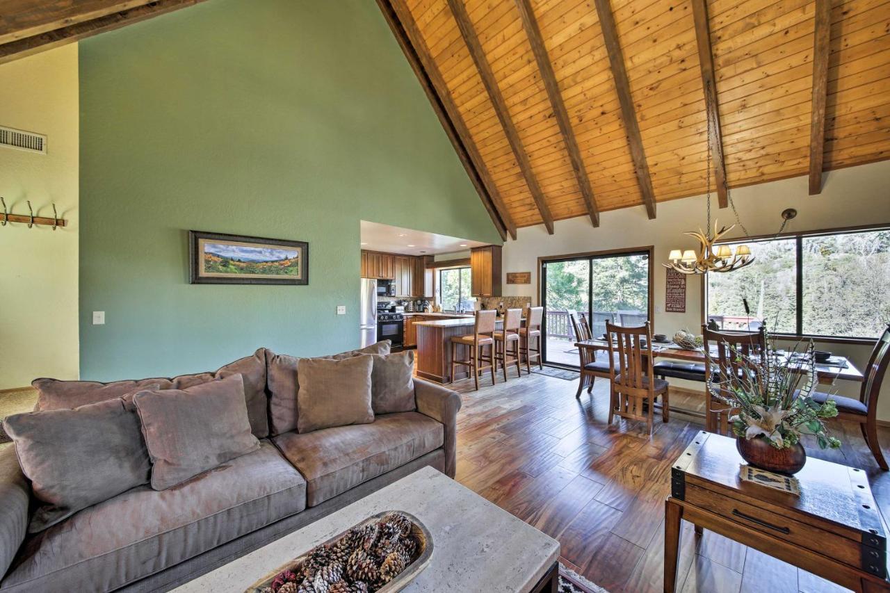Spacious Lake Arrowhead Home With 2 Decks And Views Екстер'єр фото